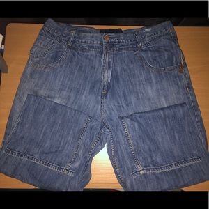 🚨SOLD🚨 ➡️ Phat Farm ⬅️ Men’s Jeans